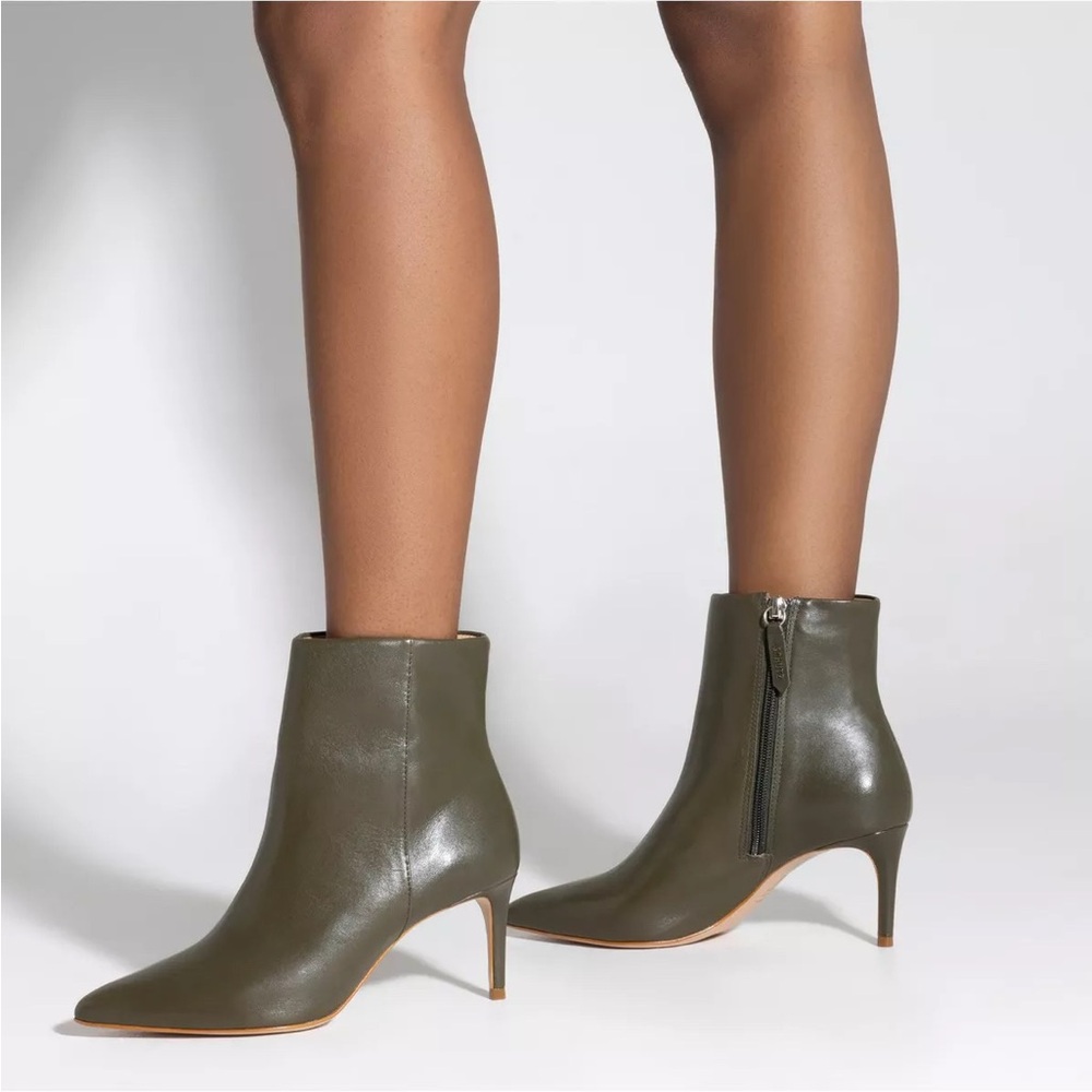 Schutz Mikki Mid pointy toed olive leather Brazilian boots Sz 6 B